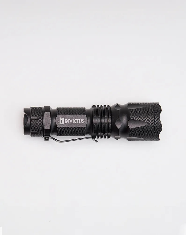 Lanterna Invictus Bolt | HB Militar