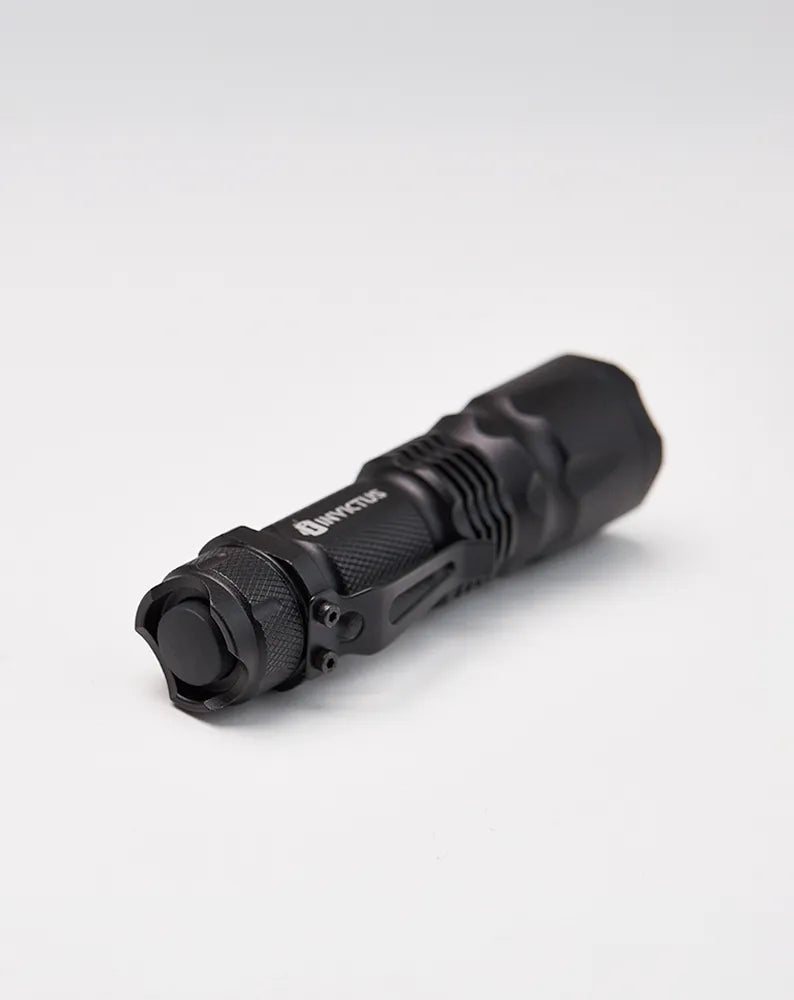 Lanterna Invictus Bolt | HB Militar